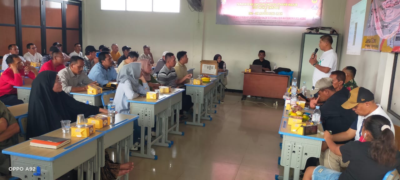 Kegiatan Implementasi Penggunaan Website Desa Cikahuripan, Kecamatan Klapanunggal