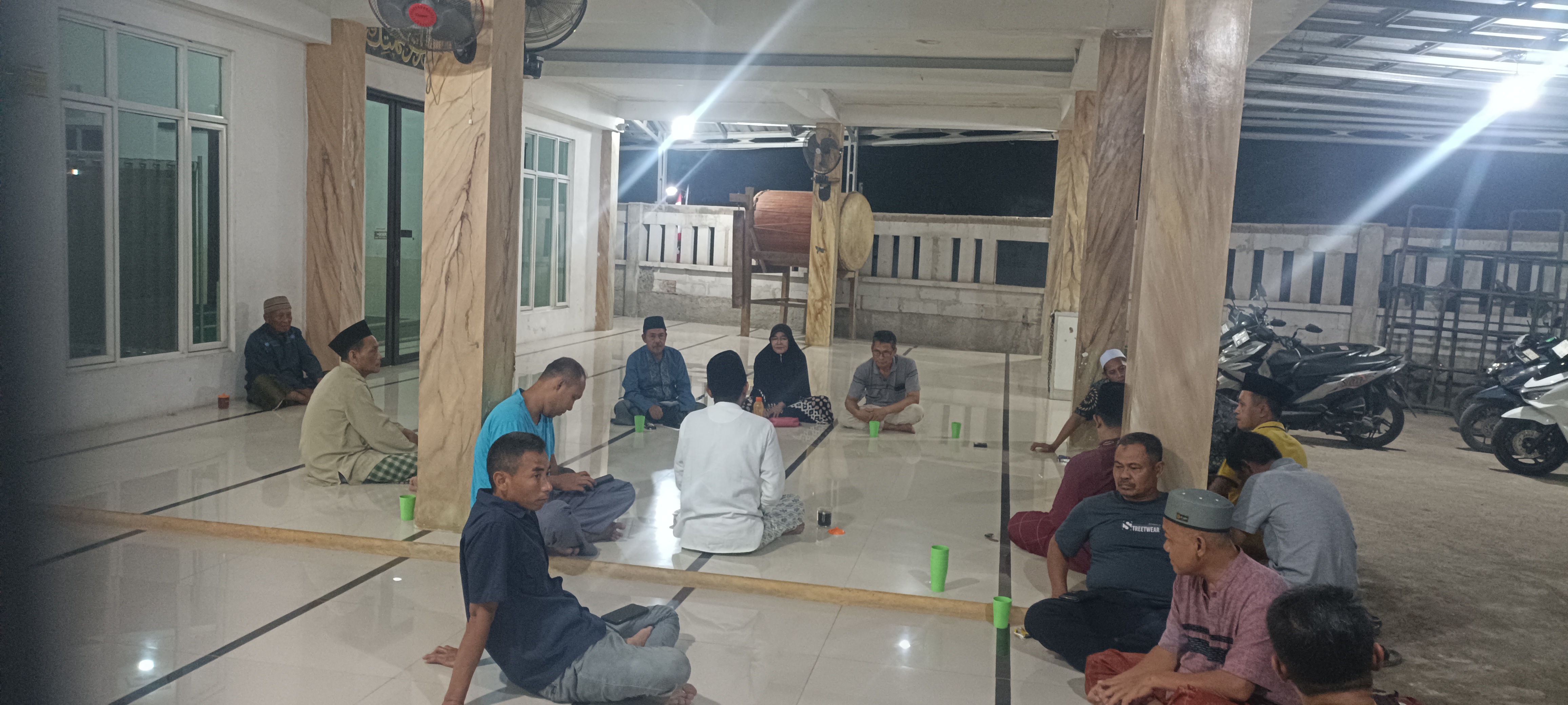 Masjid Baitul Mujahidin Megaresidence Rw 016