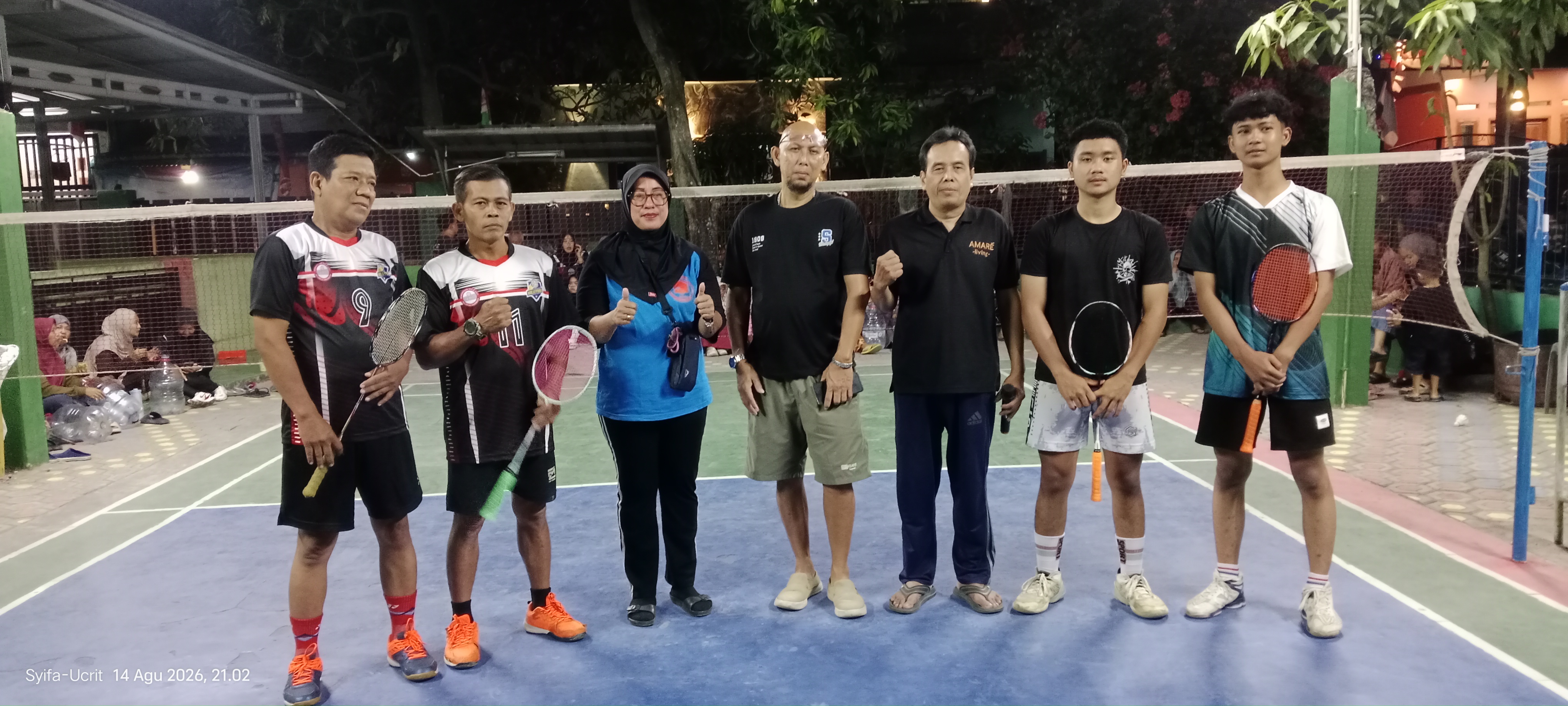 Lapang bulutangkis rt 04 rw019 dan blok R3 RT 01 RW 019 perum Villa Cileungsi Asri 2.