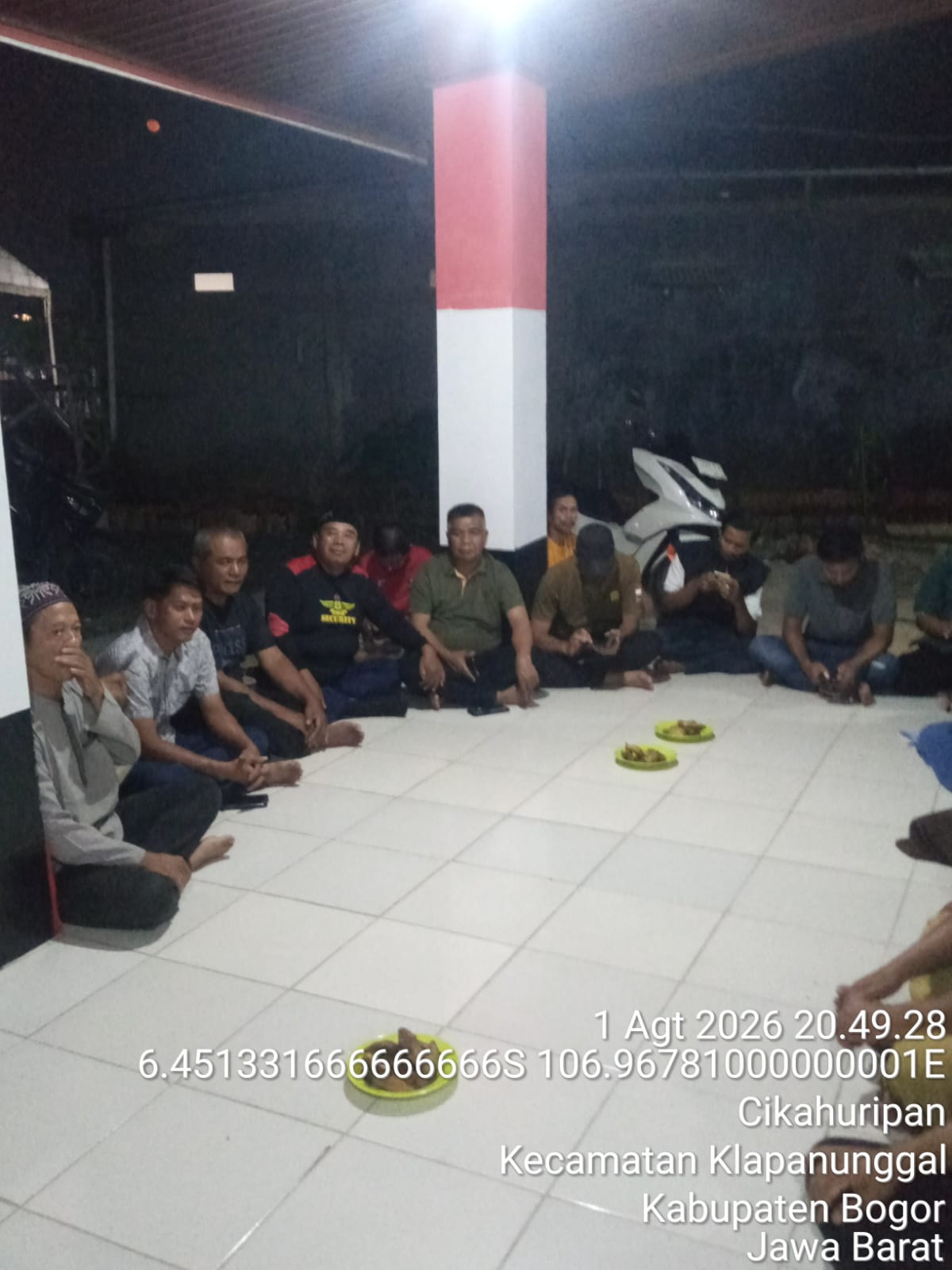 rapat bersama para Rw &amp; kadus beserta kepala desa pa Andi upi